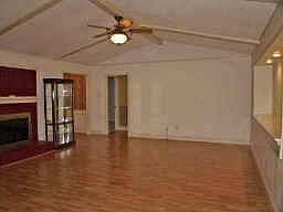 4th image of 2720 Shady Creek Dr