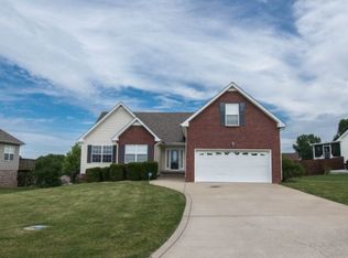 1420 Ambleside Dr, Clarksville, TN 37040