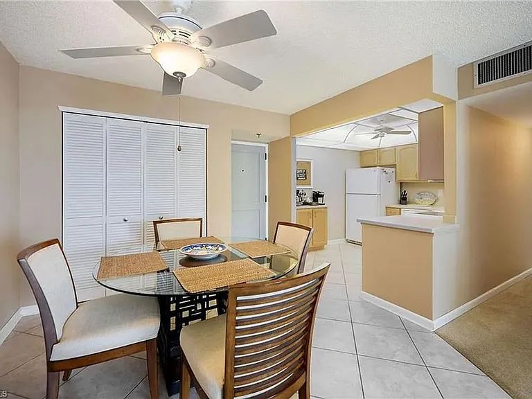 320 Seaview Ct #1208 — Photo 10