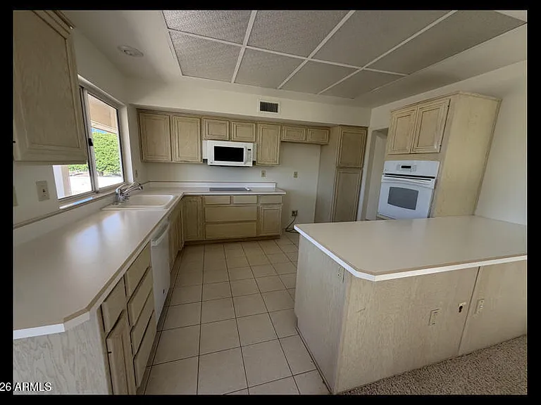 14626 W Trading Post Dr — Photo 8