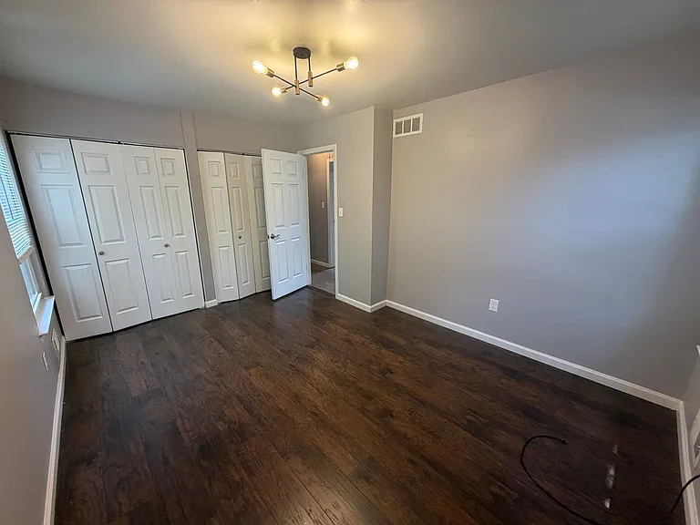 725 Birmingham Ave — Photo 8