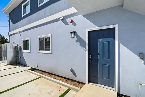 10216 Ramona Avenue Photo 1