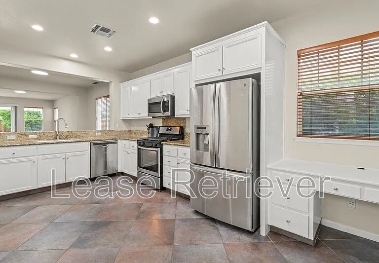 223 W Prosperidad Way — Photo 11