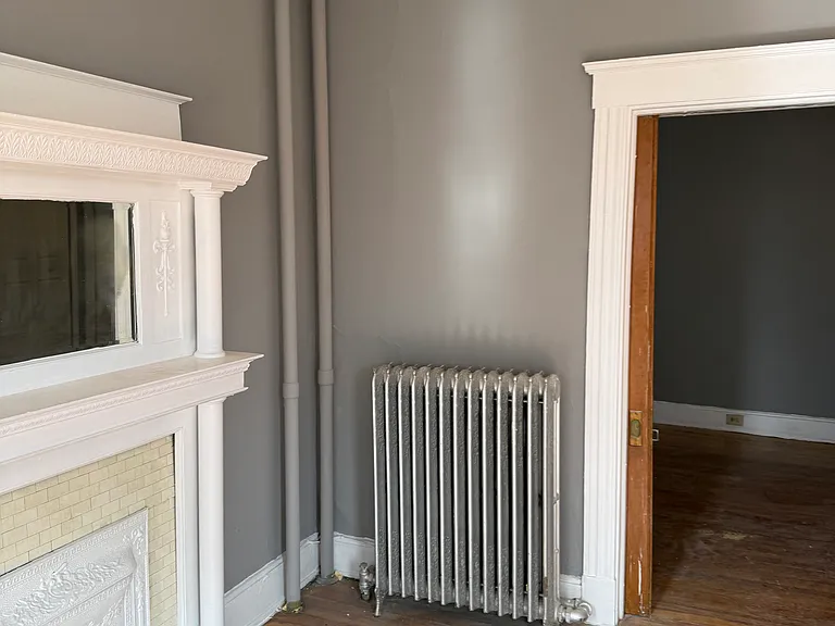 1626 Chase Ave #6 — Photo 4