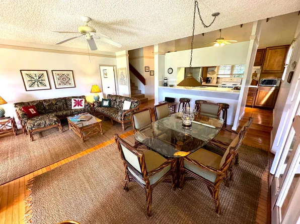 100 Lio Pl #N1, Maunaloa, HI 96770