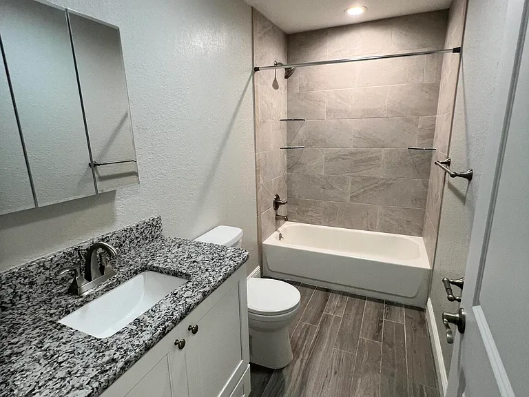 776 Sara Jane Ln — Photo 11