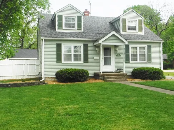 405 W Prairie St, Jerseyville, IL 62052