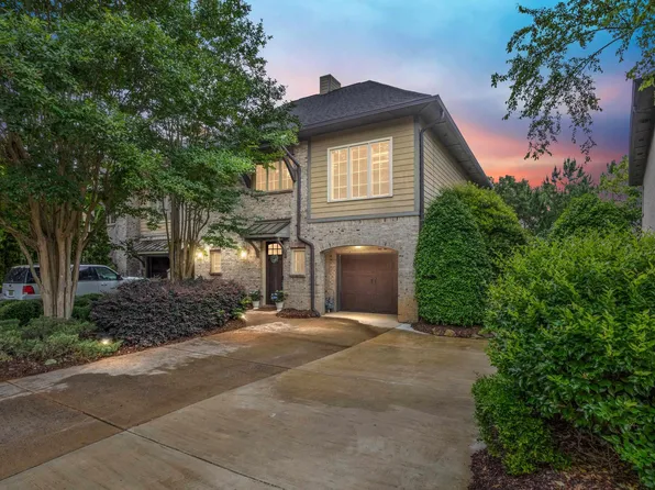 2068 Eagle Ridge Dr, Birmingham, AL 35242