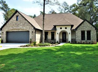 301 S Rivershire Dr, Conroe, TX 77304