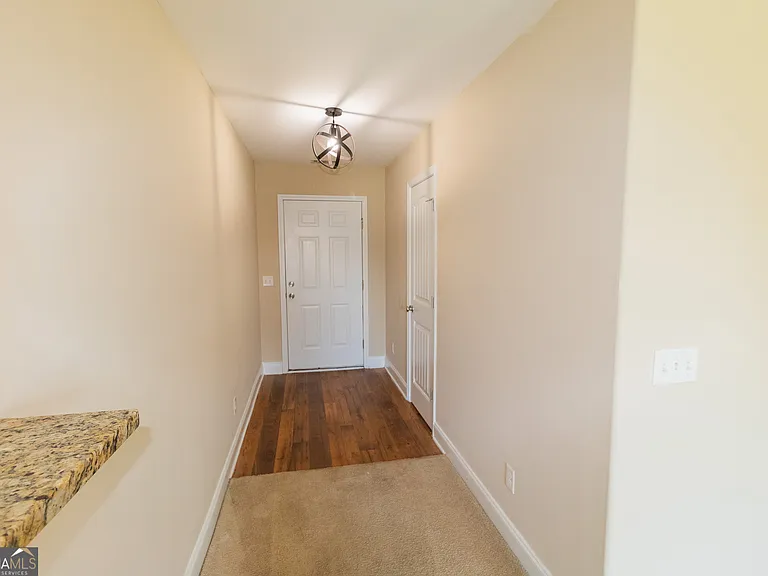 612 Hampstead Ave — Photo 2