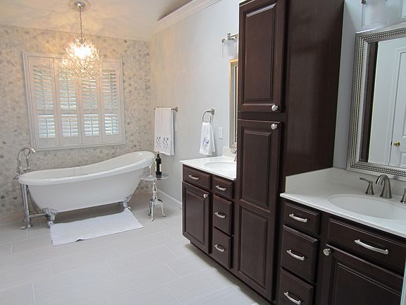 5th image of 3416 Foxborough Cir
