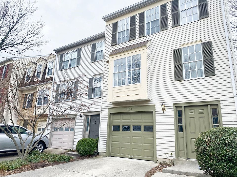 1st image of 629 Ivy League Ln