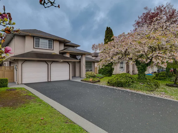 18638 56b Ave, Surrey, BC V3S 7N2