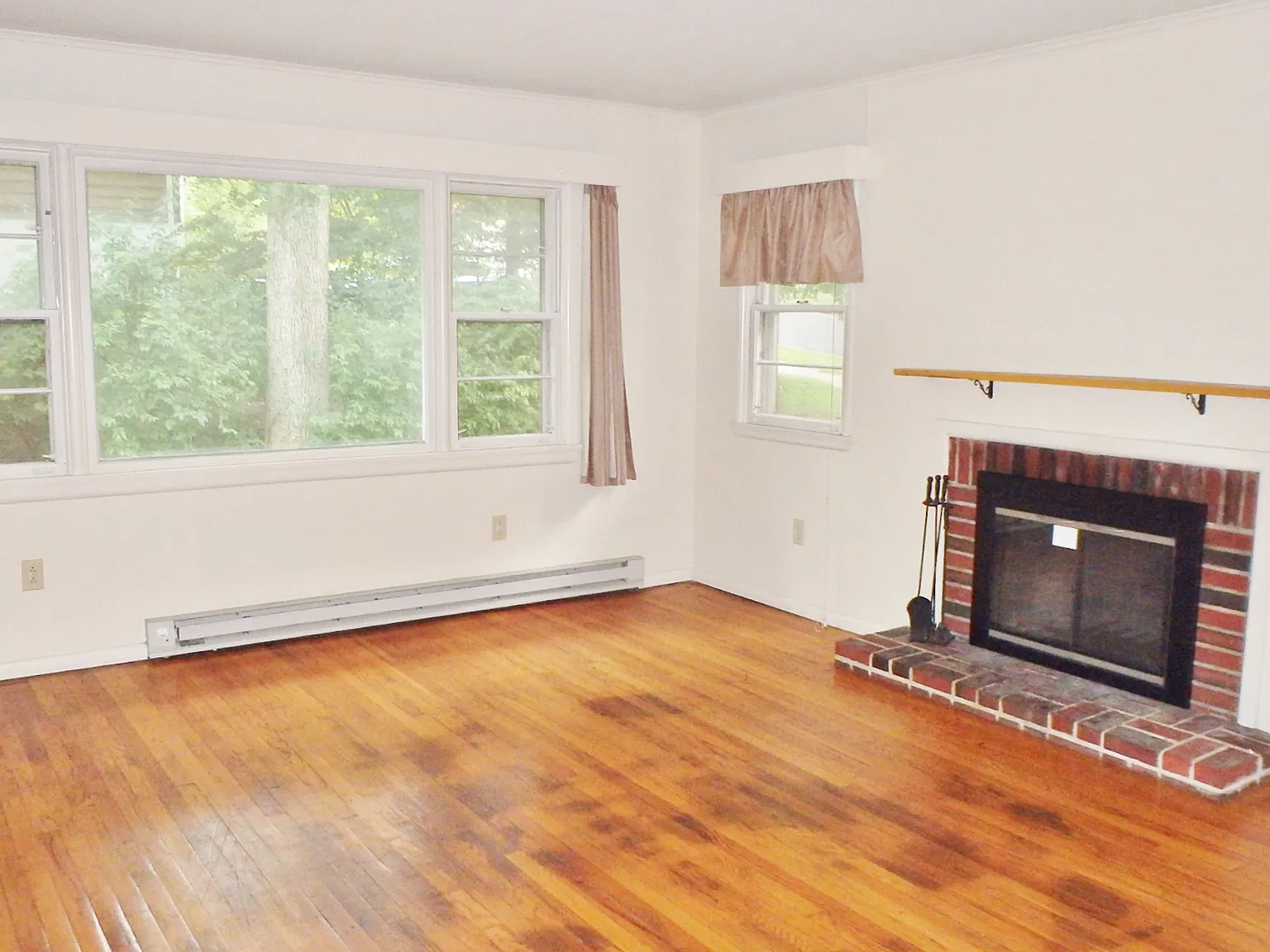 919 Taylor St — Photo 4