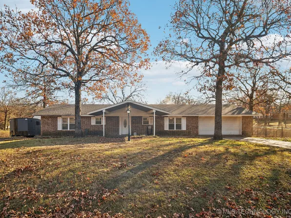 10480 E Oakmont Dr, Talala, OK 74080