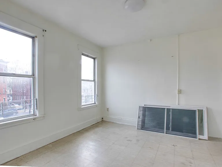 825 Park St #2N — Photo 11