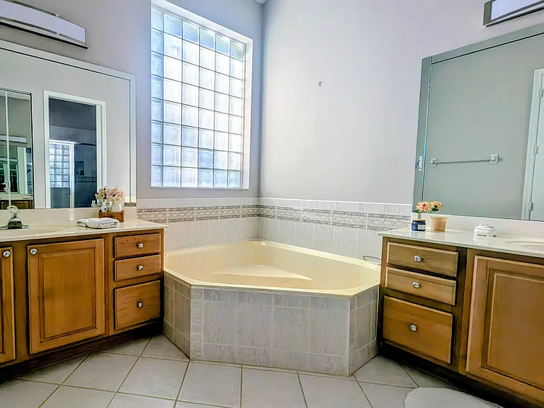 7628 Eagle Point Dr — Photo 24