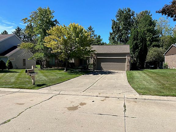 3rd image of 7478 Westbury Blvd