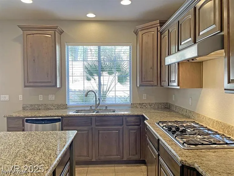 12048 La Palmera Ave — Photo 16
