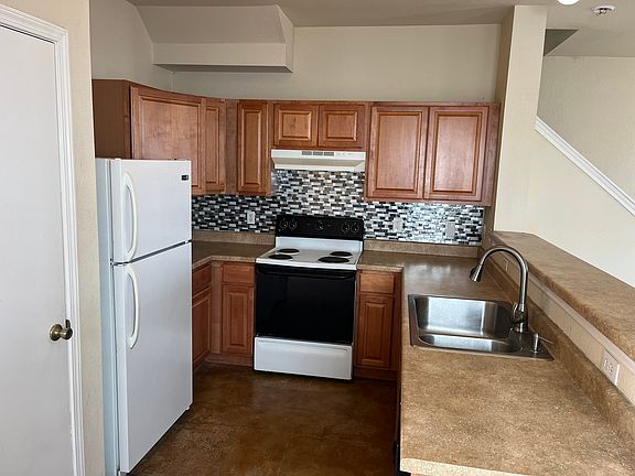 2nd image of 7807 Kingsbury Way Unit 1