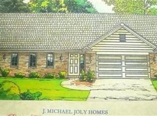 2223 Carousel Dr, Xenia, OH 45385