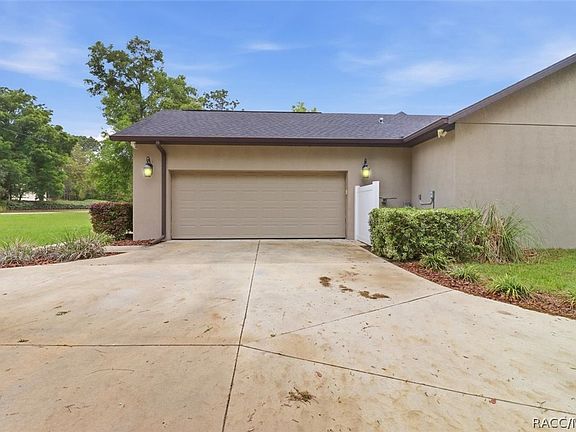 3rd image of 2463 W Axelwood Dr