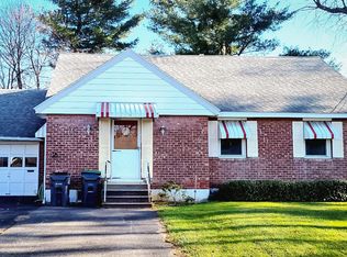 2 Genesee Ave, Rensselaer, NY 12144