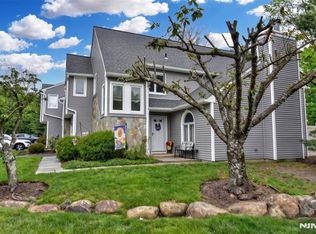 9 Braemar Dr, Rockaway, NJ 07866