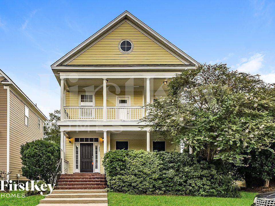 1st image of 205 Barberry St