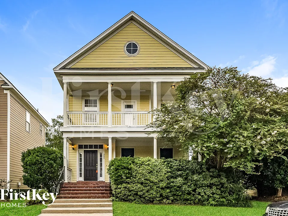 205 Barberry St