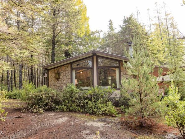 3350 King Salmon Ln, Albion, CA 95410