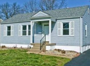 10347 Saint Joan Ln, Saint Ann, MO 63074