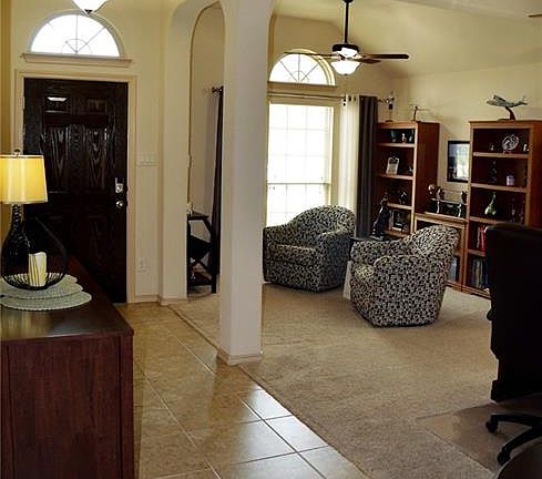 4th image of 2948 Saddle Creek Dr