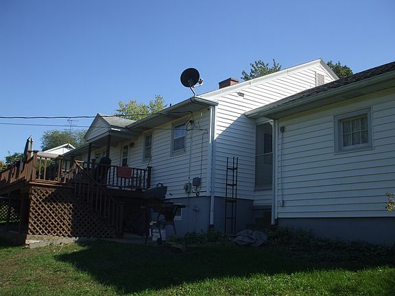 5th image of 126 Bodine St