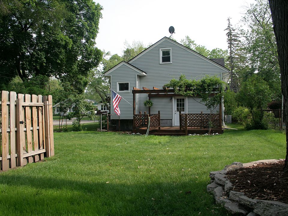 2nd image of 1025 E Lincoln Ave
