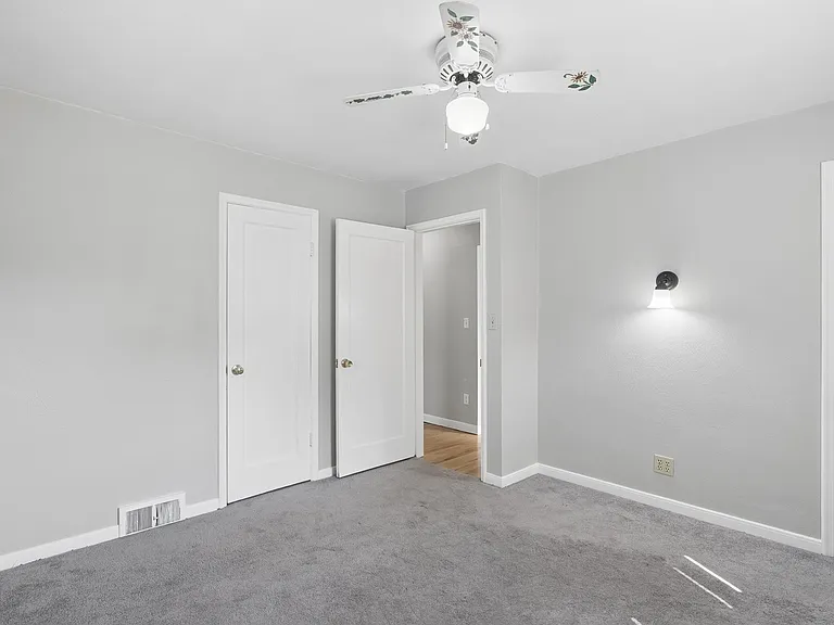 3512 S Division St — Photo 15