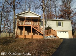 107 Lakewood Dr, Stephens City, VA 22655