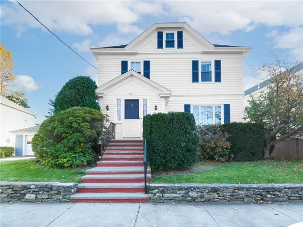 165 Sessions St, Providence, RI 02906