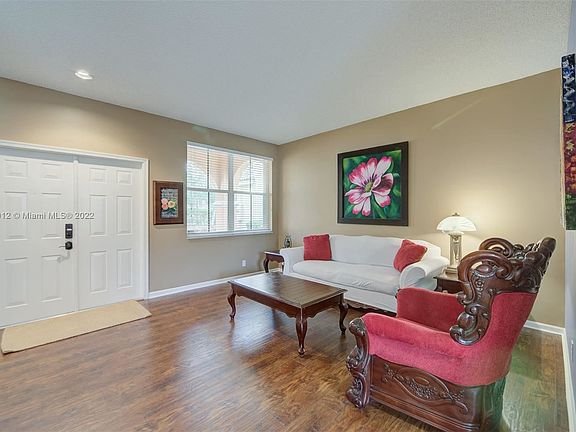 5th image of 1463 Banyan Way
