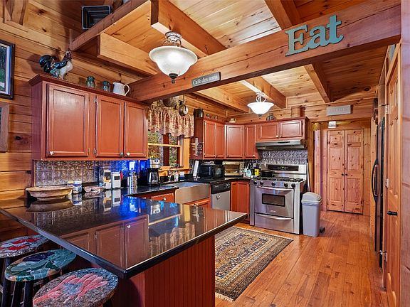 17th image of this home