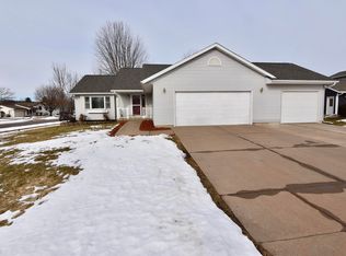 1050 Robin Ct, West Salem, WI 54669
