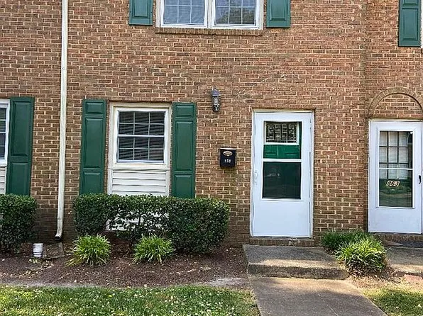 859 Elizabeth Ct, Virginia Beach, VA 23451