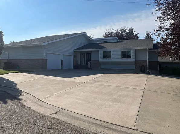 302 Valley St, Shelby, MT 59474