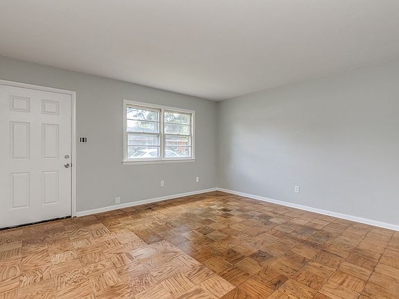 4th image of 9333 Chelsea Ave #B