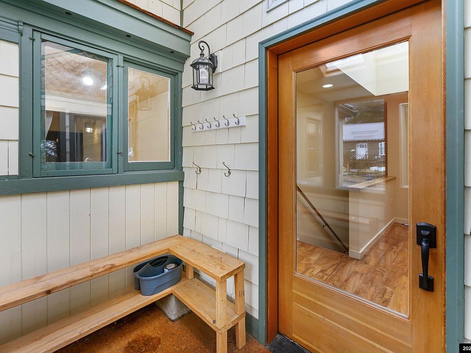 315 E St, Douglas, AK 99824 MLS 23202 Zillow