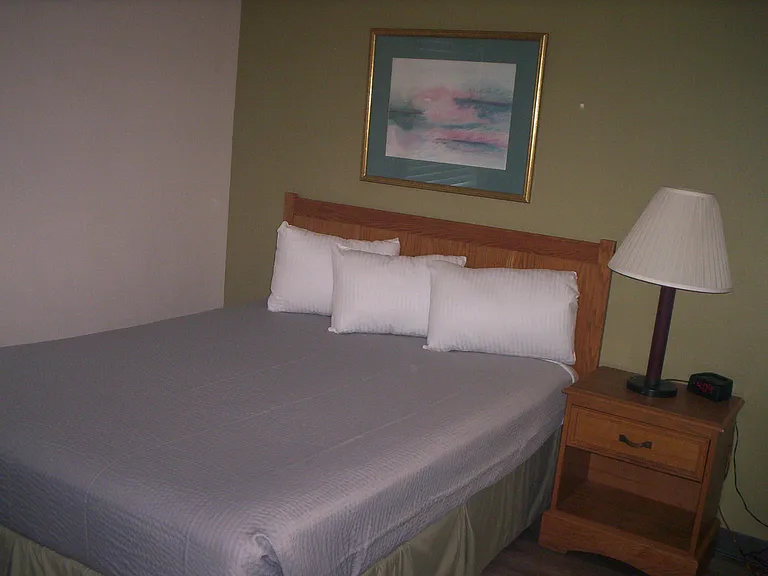 530 Woody Jones Blvd — Photo 3