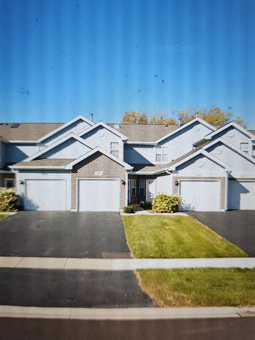 2 bed, 2.5 bath, 1232 sqft, $2,600 — Photo 1
