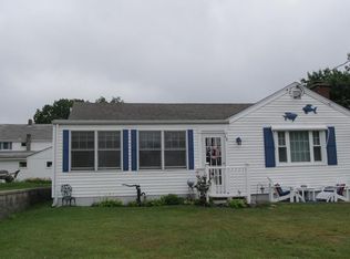 15 Whitecap Rd, Niantic, CT 06357