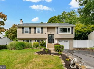 213 Welsford Rd, Fairless Hills, PA 19030