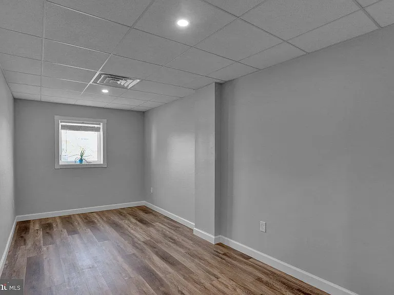 933 N Hanover St #1 — Photo 8